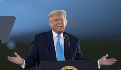 Trump’tan Rusya’ya tarife tehdidi