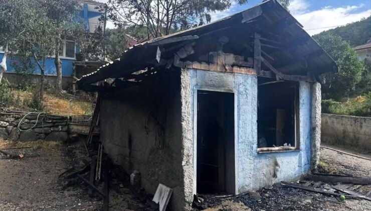 Vezirköprü’de Yangın: Kilerde Hasar Meydana Geldi