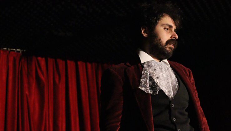 Cem Sarak, Savaş ve Barış ile Seyirciyi Büyüledi!