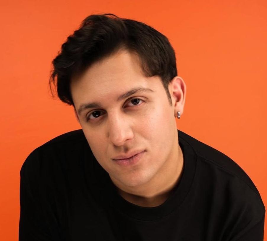 Mert Yaralı, Tiyatronun Yükselen Yıldızı!