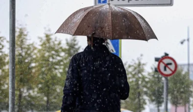 Türkiye Sağanak Yağış ve Sıcaklık Düşüşüyle Karşılaşıyor