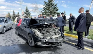 Erzurum’da Yavuz Ağıralioğlu’nun Konvoyu Kaza Yaptı: İki Araç Çarpıştı