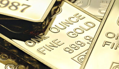 Altın 4 bin dolar civarında dalgalanıyor