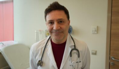 Erken Yaşta Telefon ve Sosyal Medya Uyarısı