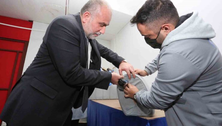 CAMEK Hem Meslek Öğretiyor Hem Yüzleri Güldürüyor