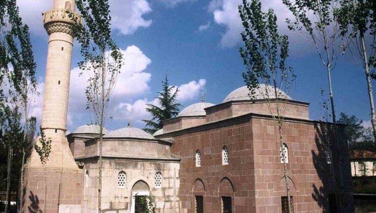 Vezirköprü’nün Tarihi Mirası: 5 Asırlık Kurşunlu Cami Restore Ediliyor