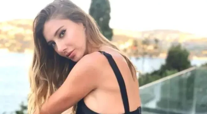 Şeyma Subaşı Yine Kuran Paylaştı