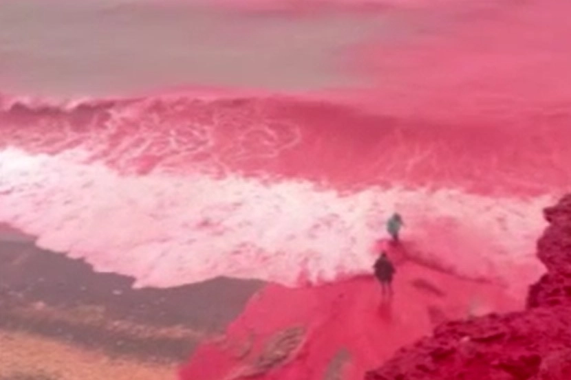 Hürmüz Adası Kızıl Sahil Neden Renk Değiştirdi