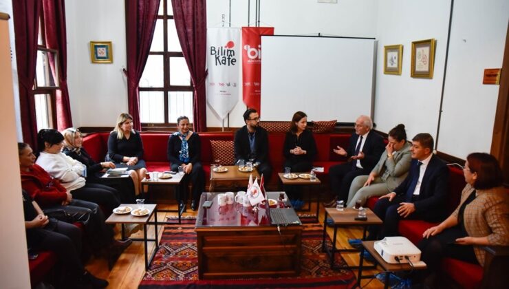 OMÜ’de “Aile Yılı” Kapsamında Koruyucu Ailelik Etkinliği Düzenlendi