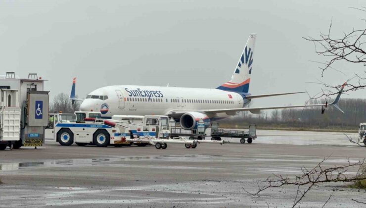 Samsun’da Martı Sürüsüne Çarpan Yolcu Uçağı 3,5 Saat Sonra Havalandı