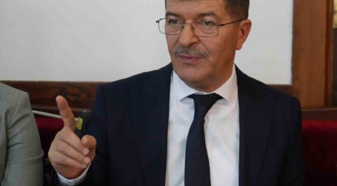 İlahiyatçı Profesör: “Eşcinsel Evlilikler Aile Yapısını Temelden Sarsıyor”