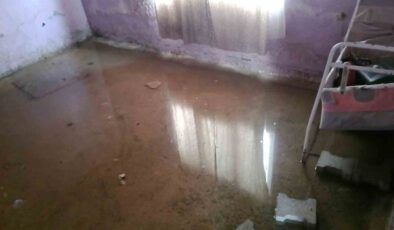 Evlerini Su Basan Aile Geçici Olarak Lojmana Yerleştirildi