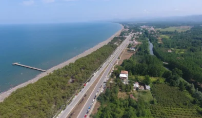 Karadeniz’in Saklı Cenneti Yakakent: Mavi ve Yeşil’in Buluştuğu Huzur Rotası