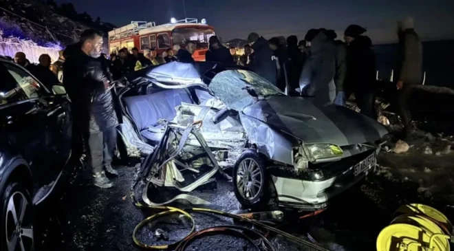 Sinop’ta Katliam Gibi Kaza: İki Otomobil Çarpıştı, 3 Ölü, 5 Yaralı!