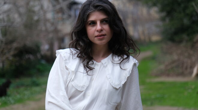 Kamera Önünde Disiplinli Bir Yol Elif Vanlıoğlu!