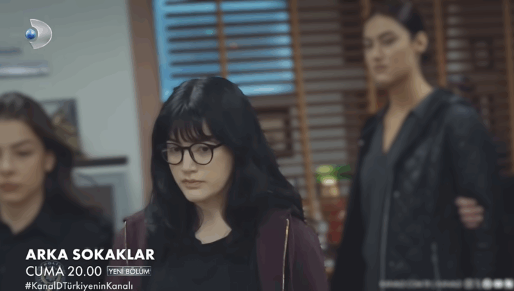Yedi Yaşında Perde Açıldı: Yasemin Ece Erçetin